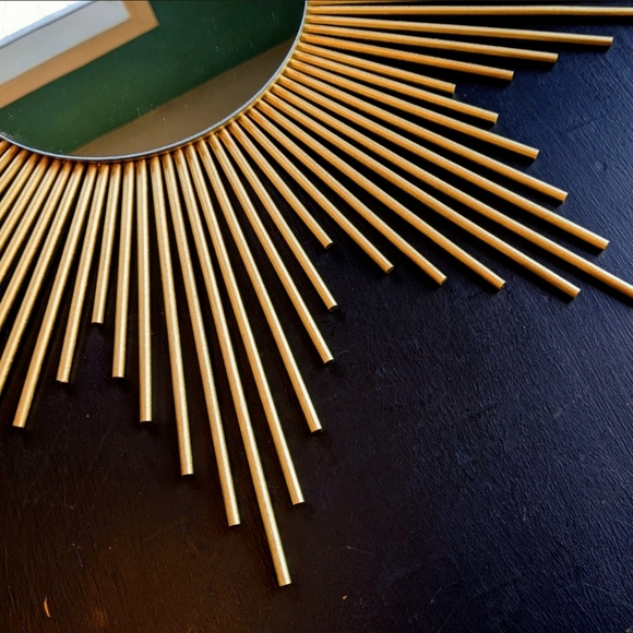 24" Gold Sunburst Mirror Home Decor Wall Art Decorative Wall Mirror - Picture 5 of 7